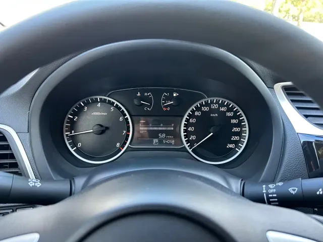 Nissan Sylphy — Фото автомобиля 8