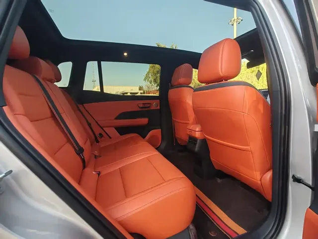 Toyota BoZhi 3X — Фото автомобиля 6