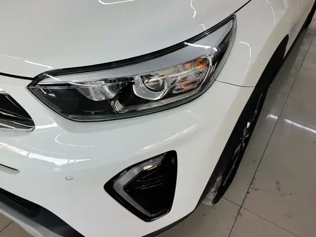 Kia KX1 — Фото автомобиля 5