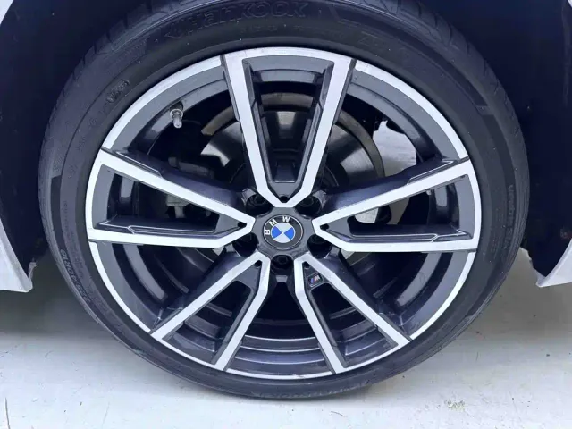 BMW 3 Series — Фото автомобиля 24