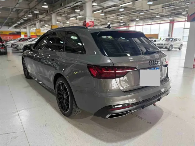 Audi A4 — Фото автомобиля 17