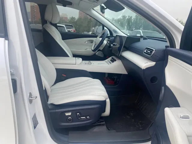 Chery Fengyun T9L — Фото автомобиля 9