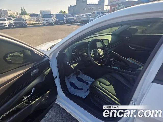 Hyundai AVANTE Новый Avante (CN7) — Фото автомобиля 9