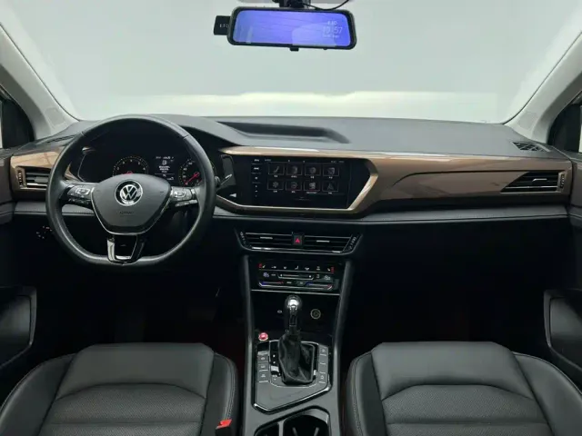 Volkswagen Tharu — Фото автомобиля 18