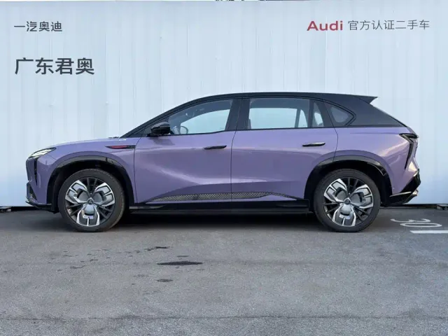 Hongqi Tian Gong 08 — Фото автомобиля 3