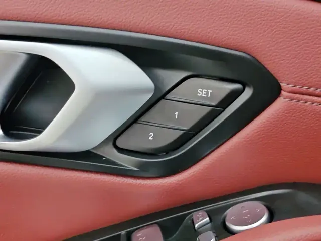 BMW 3 Series — Фото автомобиля 15