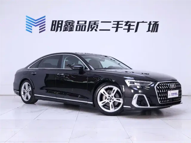 Audi A8 — Фото автомобиля 5