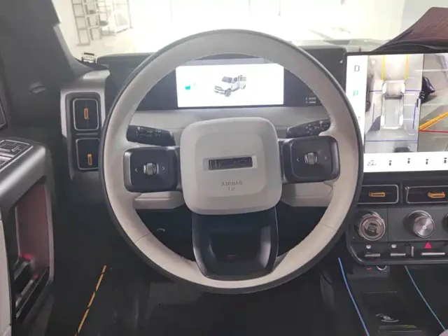 iCAR V23 — Фото автомобиля 15