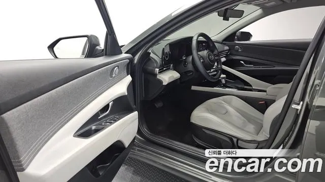 Hyundai AVANTE Avante (CN7) — Фото автомобиля 9