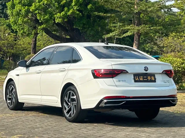 Volkswagen Sagitar — Фото автомобиля 6