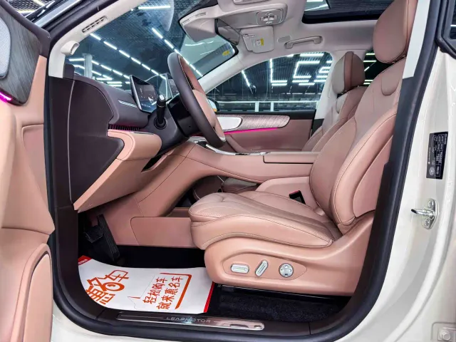Leapmotor C11 — Фото автомобиля 8