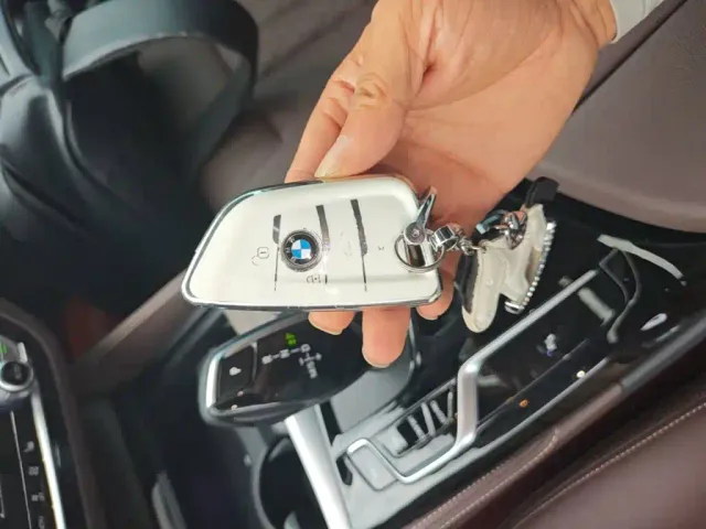 BMW 5 Series — Фото автомобиля 8