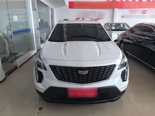 Cadillac XT4 — Фото автомобиля 2