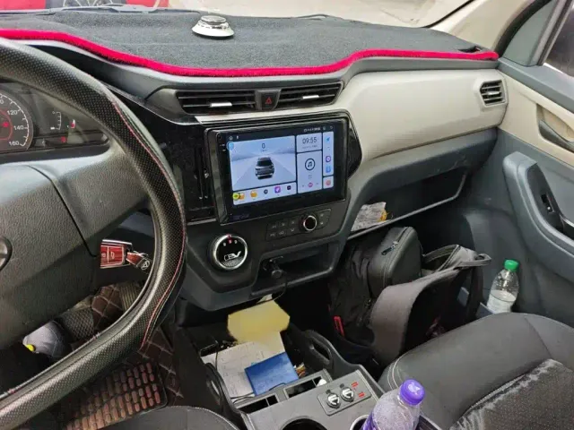 Maxus EV30 — Фото автомобиля 5