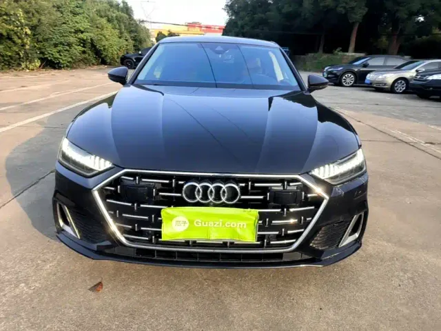 Audi A7L — Фото автомобиля 2