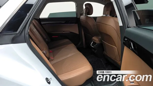 Hyundai Grandeur — Фото автомобиля 8
