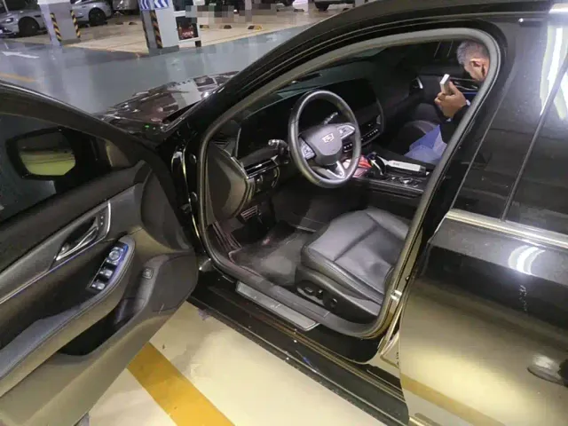 Cadillac CT5 — Фото автомобиля 8