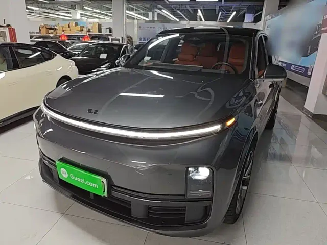 Фотография автомобиля — Li Auto L8