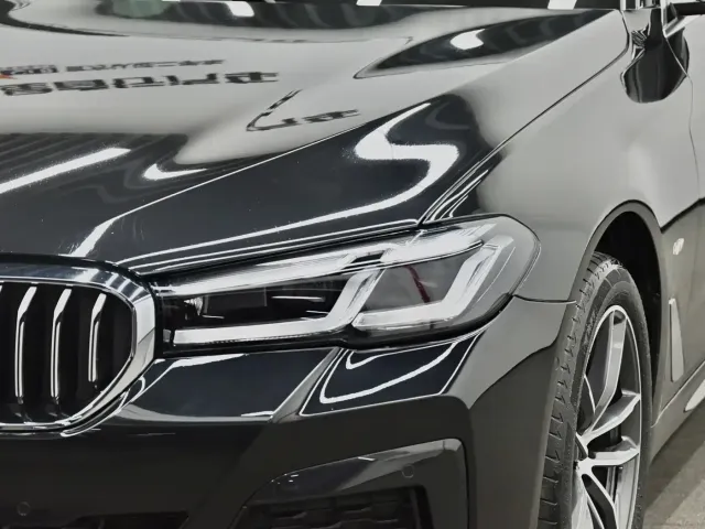 BMW BMW 5 Series 2022 525Li M Sport Package — Фото автомобиля 28