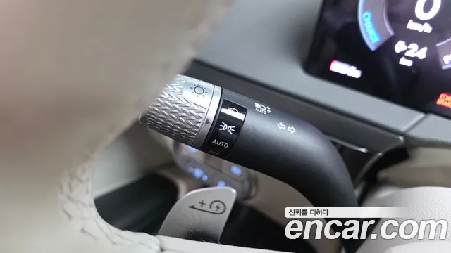 Genesis GV60 — Фото автомобиля 28