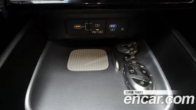 Hyundai Grandeur Grandeur (GN7) 3.5 Бензин 2WD — Фото автомобиля 26