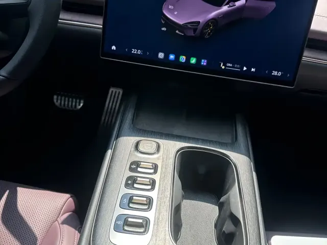 Xiaomi SU7 — Фото автомобиля 7
