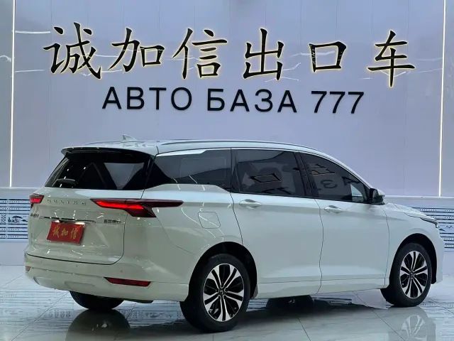 Wuling Victory — Фото автомобиля 4