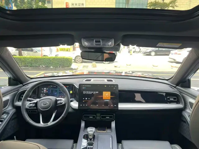 GAC Trumpchi GS8 — Фото автомобиля 17