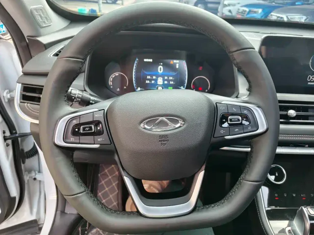 Chery Tiggo 8 — Фото автомобиля 8
