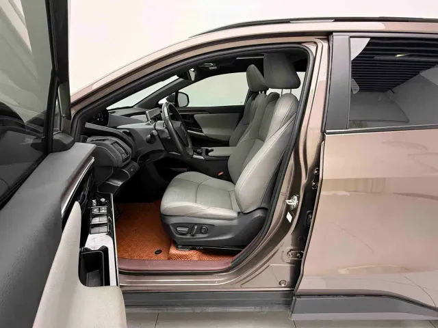 Toyota FAW Toyota bZ4X — Фото автомобиля 6