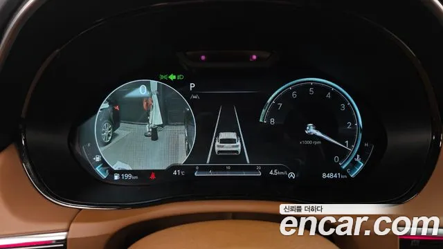 Genesis GV70 2.5T Бензин AWD — Фото автомобиля 8