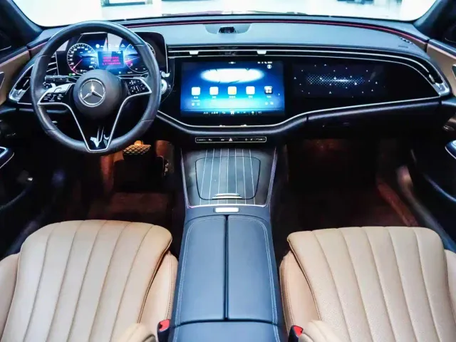 Mercedes-Benz E-Class — Фото автомобиля 4
