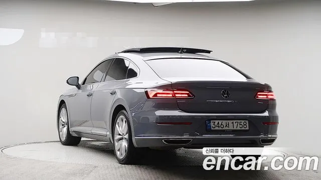 Volkswagen Arteon — Фото автомобиля 2
