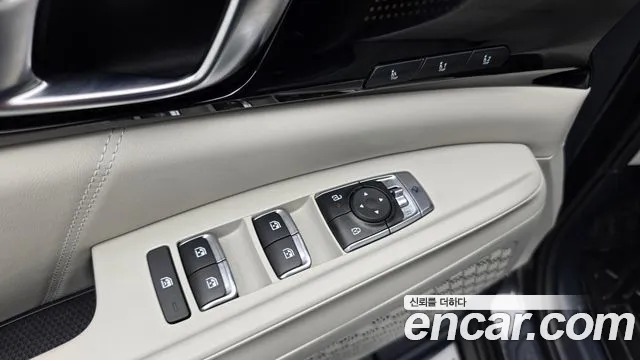 Kia Carnival Generation 4 — Фото автомобиля 28