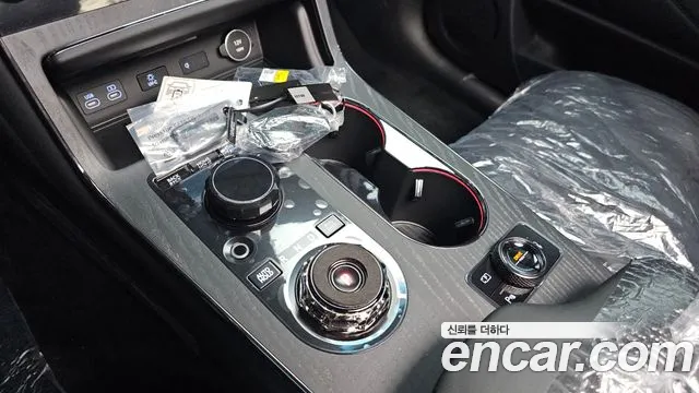 Genesis GV80 2.5T Бензин AWD — Фото автомобиля 9
