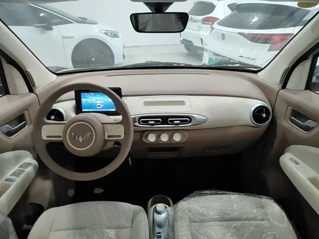 Wuling Hongguang Mini EV — Фото автомобиля 9