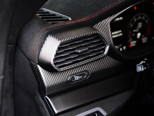 Lamborghini Urus — Фото автомобиля 25
