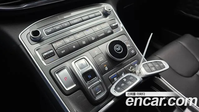 Hyundai Santafe Новый Santa Fe Дизель 2.2 2WD — Фото автомобиля 9