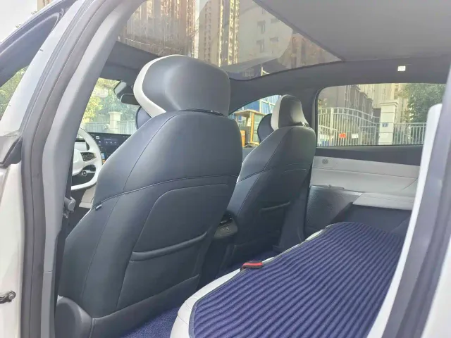 Dongfeng eπ 007 — Фото автомобиля 6