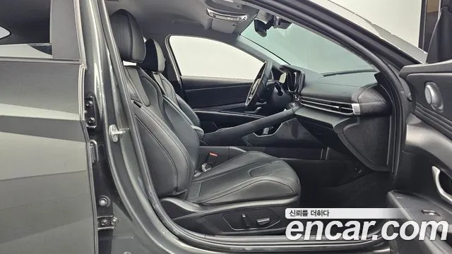 Hyundai AVANTE Avante (CN7) — Фото автомобиля 26