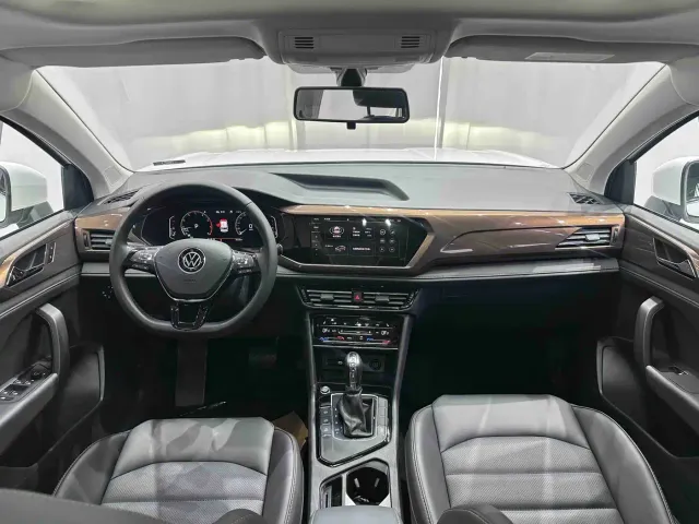Volkswagen Tharu — Фото автомобиля 13