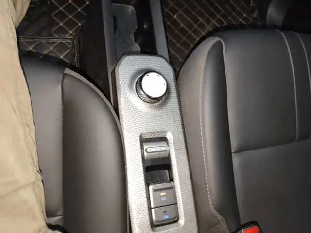Baojun Yep — Фото автомобиля 13