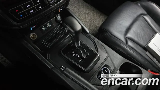 KG_Mobility_Ssangyong Rexton Новый Rexton Sport Дизель 2.2 4WD — Фото автомобиля 9