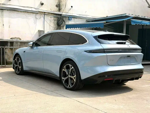 Nio ET5 Touring — Фото автомобиля 4