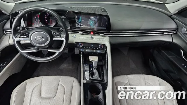Hyundai Avante CN7 — Фото автомобиля 10