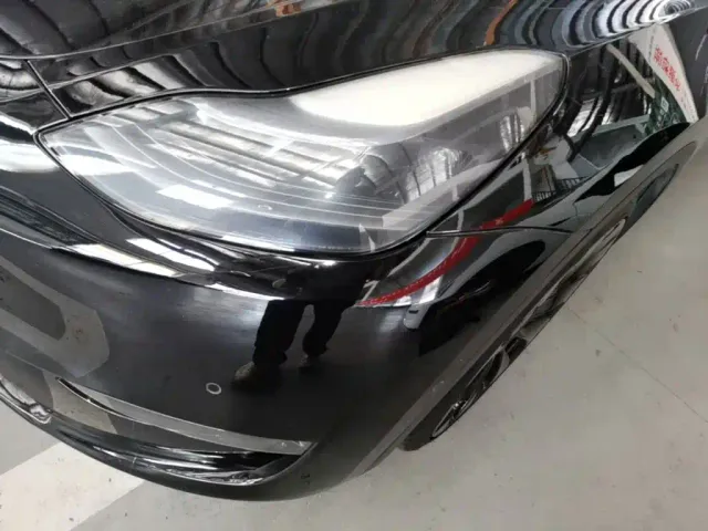 Tesla Model Y — Фото автомобиля 23