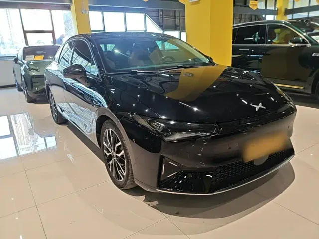 Xpeng P5 — Фото автомобиля 3