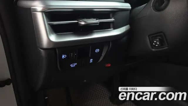 Hyundai Grandeur GN7 — Фото автомобиля 28