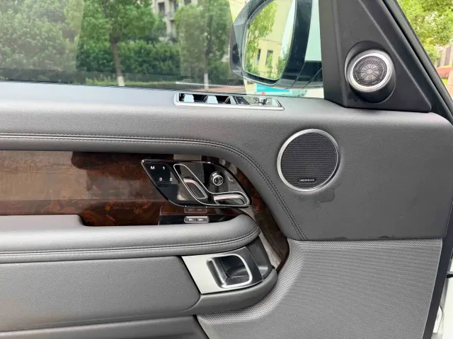 Land Rover Range Rover — Фото автомобиля 5