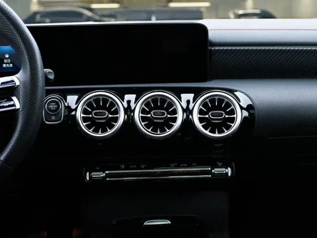 Mercedes-Benz A-Class — Фото автомобиля 22
